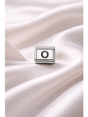 Bezos O Harf Charm | Çelik Bileklik Aksesuarı | Kişiye Özel Harf Modülü | Minimal & Zarif