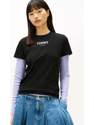 Tommy Jeans Kadın Tişört DW0DW21842
