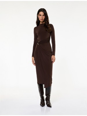 Koton Koton x Sibil Çetinkaya - Uzun Kollu Dik Yaka Metal Aksesuarlı Slim Fit Maxi Elbise