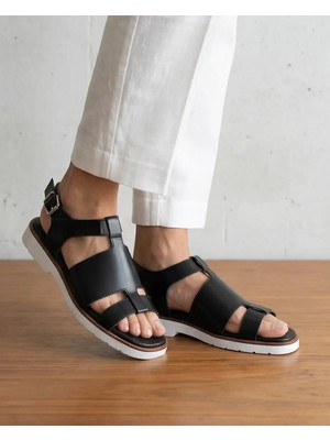Futsi Shoes Cove Siyah Hakiki Deri Bilekten Tokalı Kadın Sandalet