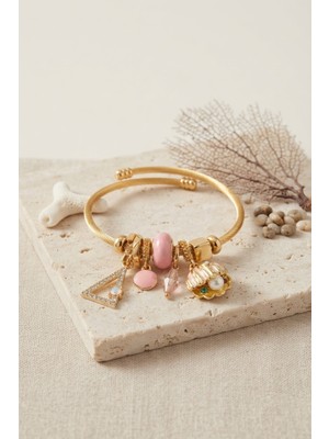 ALK Pembe Deniz Kabuğu Model Gold Renk Charmlı Bileklik