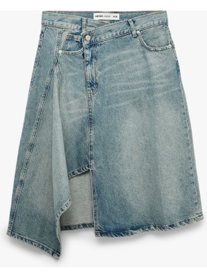 Koton Volanlı Asimetrik Kesim Cepli Normal Bel Düğme Detaylı Pamuklu Denim Etek