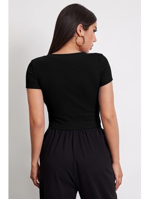 Kadın Siyah Yuvarlak Yaka Yarım Kol Crop Top Bluz