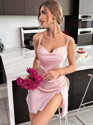Kadın Saten Askılı Dantel Detaylı Gecelik - Pudra Pembe 2224