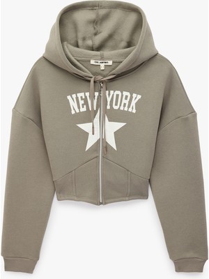 Koton Slim Fit Şardonlu Uzun Kollu Kapüşonlu Fermuarlı Korse Detaylı Baskılı Sweatshirt