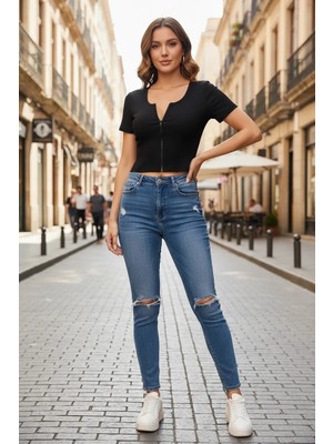 Nemere Kadın Siyah Çift Fermuarlı Modern Yarım Kol Crop Top Bluz