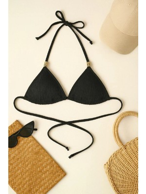 Marsilyan Kadın Siyah Pedli Üçgen Bikini Üstü Halter Bağlamalı Aksesuarlı