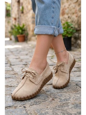 Shoemix Kadın Hakiki Deri Bej Süet Bağcıklı Makosen - El Dikişli Esnek Tırtıklı Taban Günlük Ayakkabı