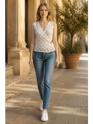 3638 Official Store Kruvaze Yaka Tokalı Ekru Dantel Bluz L