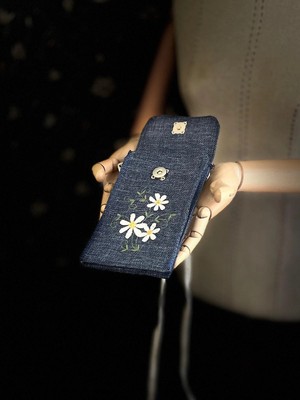 Ggart Handmade Meadov Nakış Işlemeli Keten Telefon Çantası, Telefon Kılıfı V36