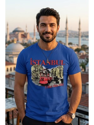 Exve Exclusive Mavi Üzerine Kırmızı Istanbul Yazılı Nostaljik Tramvay Fotoğraf Baskılı Erkek Tişört Pamuk Penye T-Shirt