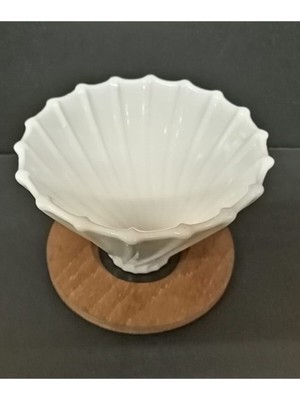 Empressco Ahşap Standlı V60 Dripper Beyaz, Şık ve Kullanışlı Kahve Demleme Aleti