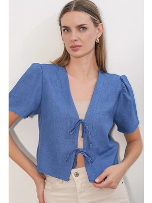 Hiccup Kadınlar Bdart Dokulu V-Yaka Keten Karışımlı Crop Top Maya Mavisi