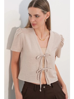Hiccup Kadınlar Bdart Dokulu V-Yaka Keten Karışımlı Crop Top Bej Doğal
