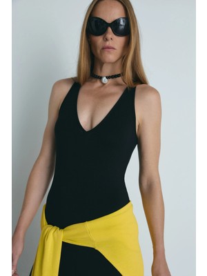 Suud Collection Siyah Ada Deniz Kabuğu Kolye