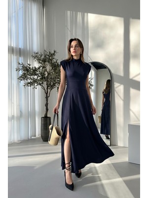 Alfudo Moda Collection Bisiklet Yaka Yırtmaçlı Maxi Elbise