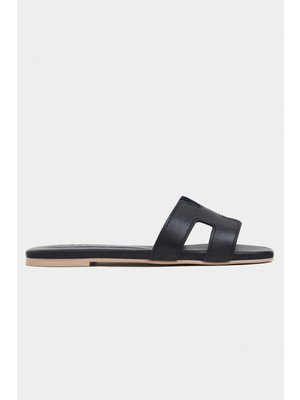 Nişantaşı Shoes Mavora Siyah Mat Deri H Bant Kadın Terlik