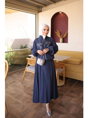 İmaj Butik Lacivert Yıldız Taş Işlemeli Ceket Etekli Takım