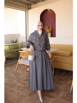 İmaj Butik Antrasit Yıldız Taş Işlemeli Ceket Etekli Takım