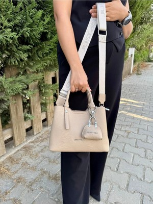 Just Polo Orijinal Kadın Kum Yeni Sezon 3 Bölmeli Yumuşak Deri Ayarlanabilir Askılı Şık El ve Omuz Çantası
