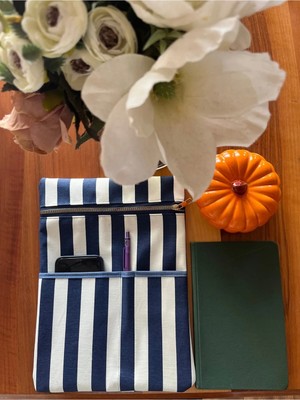 Duck Ketenden Çizgili Lacivert Kitap&tablet Kılıfı 22-32 cm Ölçüsünde