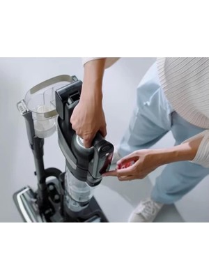 Philips 9000 Serisi Aquatrio Kablosuz Dikey Süpürge, Otomatik Temizleme ve Daha Uzun Şarj Istasyonu​, Aquaspin Başlık, Powercyclone Aqua,