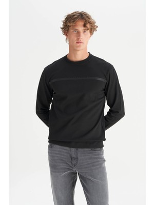 Wrangler Regular Fit Siyah Erkek Sweatshirt W2520534001