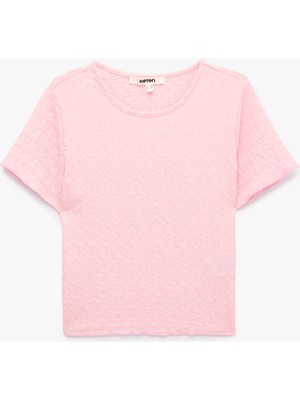 Koton Bürümcük Kumaş Dokulu Bisiklet Yaka Kısa Kollu Crop Tişört