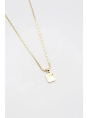 Bade Jewelry Vip Gold Kare Petek Desenli Plaka Detaylı Basic Kararmaz Çelik Şık Kolye 45 cm