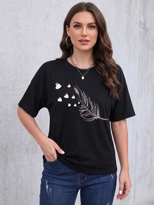 Kozz Style Kadın Kalpli Tüğ Baskı %100 Organik Pamuk Relaxed Fit Yuvarlak Yaka Tişört Siyah