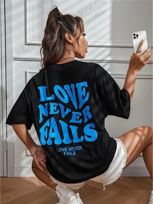 Kozz Style Kadın Siyah Love Never Fails Baskılı Oversize Tişört
