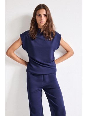 DeFacto Slim Fit Yarım Balıkçı Yaka Kısa Kollu Tişört F7760AX26AU