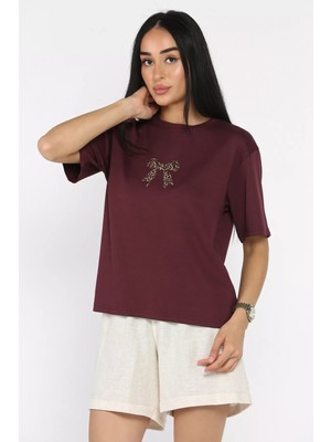 Gülseli Kadın Bisiklet Yaka Leopar Baskılı Tişört P-00022621