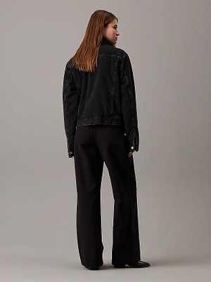 Calvin Klein Kadın Rahat Kesim Cep Detaylı Uzun Kollu Denim Siyah Pantolon J20J224964-BEH