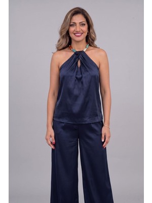Zishan Fashion Kadın Halter Yaka Saten Ikili Takım – Aksesuar Detaylı Bluz ve Ispanyol / Bol Paça Pantolon Takım 7016