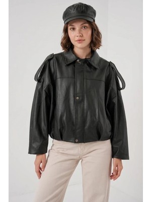 Efnaz Style Kadın Klasik Yaka Oversize Kesim Omuz Detaylı Siyah Ceket