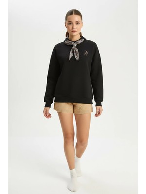 Efnaz Style Kadın Fular Detaylı Ceylan Nakışlı Üç Iplik Şardonlu Oversize Siyah Sweatshirt