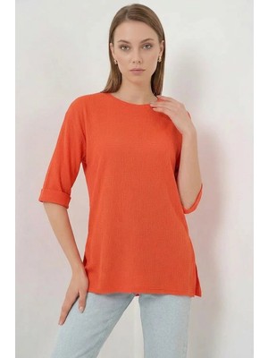 Efnaz Style Kadın Yuvarlak Yaka Yanı Yırtmaçlı Turuncu Tişört