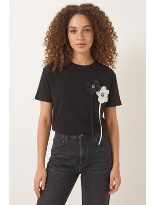 Efnaz Style Kadın Aksesuarlı Kısa Kollu Pamuklu T Shirt Siyah