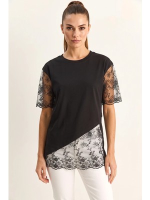 Efnaz Style Kadın Bisiklet Yaka Dantel Garnili Asimetrik Kesim Relaxed Fit T Shirt Siyah