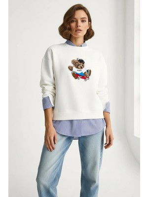 Efnaz Style Kadın Teddy Nakış Işlemeli Bisiklet Yaka Salaş Beyaz Sweatshirt