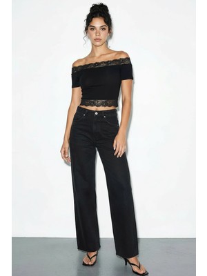 Efnaz Style Kadın Madonna Yaka Dantel Detaylı Soft Touch Crop Siyah Bluz