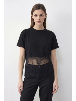 Efnaz Style Kadın Bisiklet Yaka Dantel Detaylı Rahat Kalıp T Shirt Siyah