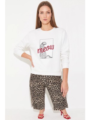 Efnaz Style Kadın Leopar Baskılı Beyaz Sweatshirt