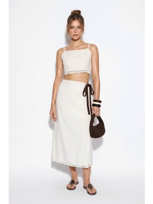 Efnaz Style Kadın Keten Dantel Detaylı Askılı Crop Bluz Bağlamalı Pareo Beyaz Etek Takım