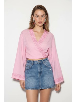 Efnaz Style Kadın Nakış Işlemeli Bağlama Detaylı Geniş Kollu Müslin Toz Pembe Kimono Bluz