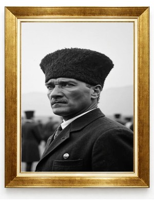 Tablore Kalpaklı Mustafa Kemal Atatürk Siyah Beyaz Nostaljik Portre Gold Çerçeveli Kanvas Tablo