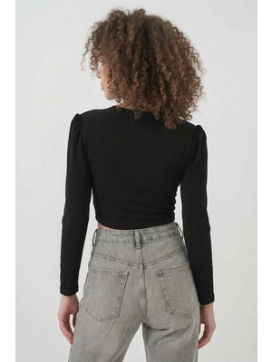 Efnaz Style Kadın V Yaka Crop Büzgülü Uzun Kol Siyah Bluz