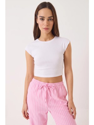 Efnaz Style Kadın Bisiklet Yaka Kısa Kollu Crop Beyaz Tişört