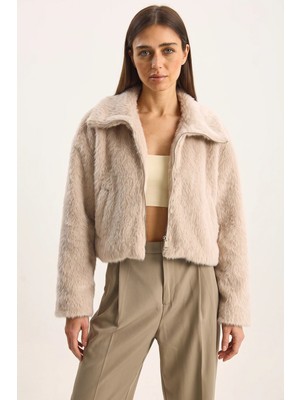 Efnaz Style Kadın Geniş Yaka Cep Detaylı Astarlı Şardonlu Kaşe Crop Bej Kaban